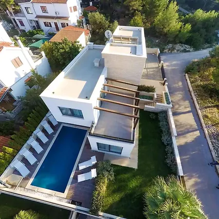 Seafront Ciovo Deluxe Dva 6 Beautiful Bedrooms Private Pools Sea Front - Sauna Trogir